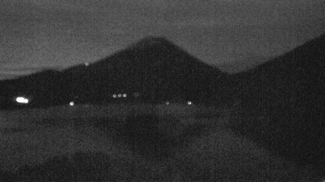 2025年11月02日04時45分