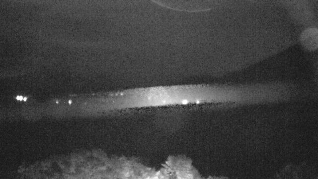 2025年11月08日18時25分