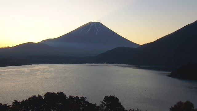 2025年11月20日06時25分
