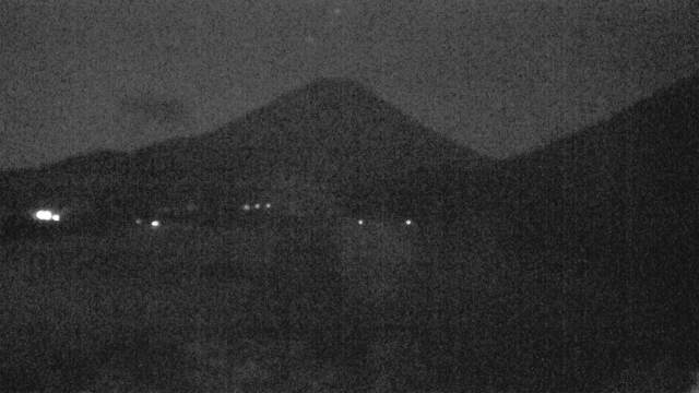 2025年11月30日04時45分