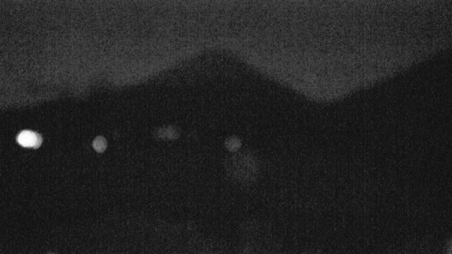 2025年12月26日03時44分