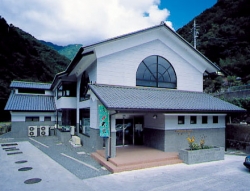 門野の湯 (身延町高齢者保養施設)