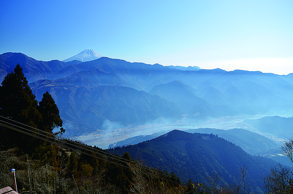 三石山