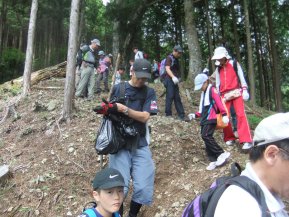 参加者は本当に一生懸命ゴミを拾ってくれました！