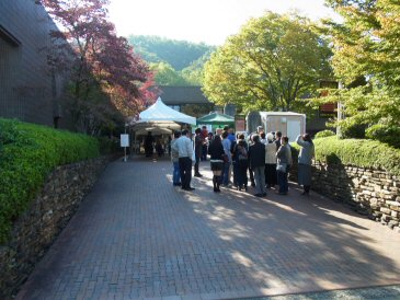 考古博物館学芸課長さんからお出迎えいただきました