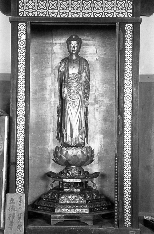 【県指定文化財】木造伝釈迦如来立像付黒漆塗厨子の画像