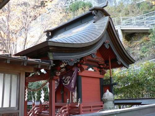 【町指定文化財】諏訪神社本殿の画像
