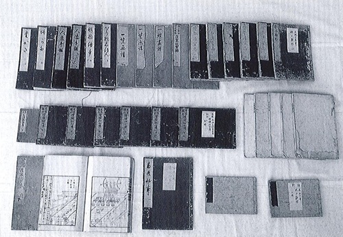 【町指定文化財】番匠秘事他32冊の画像