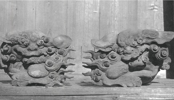 【町指定文化財】本国寺の木鼻の唐獅子の画像