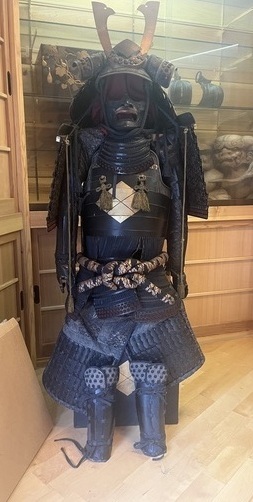 【町指定文化財】穴山信綱使用の鎧の画像