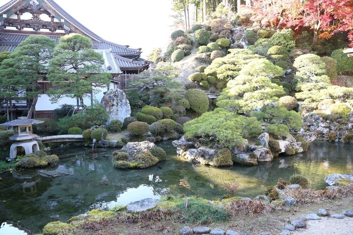  【町指定名勝】身延山久遠寺水鳴楼前庭の画像